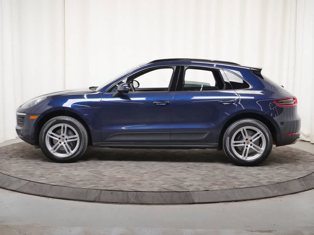 Thumbnail: 2018 Porsche Macan - 2