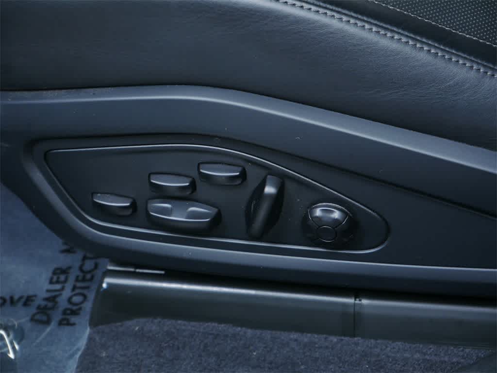 Thumbnail: 2020 Porsche Taycan - 12