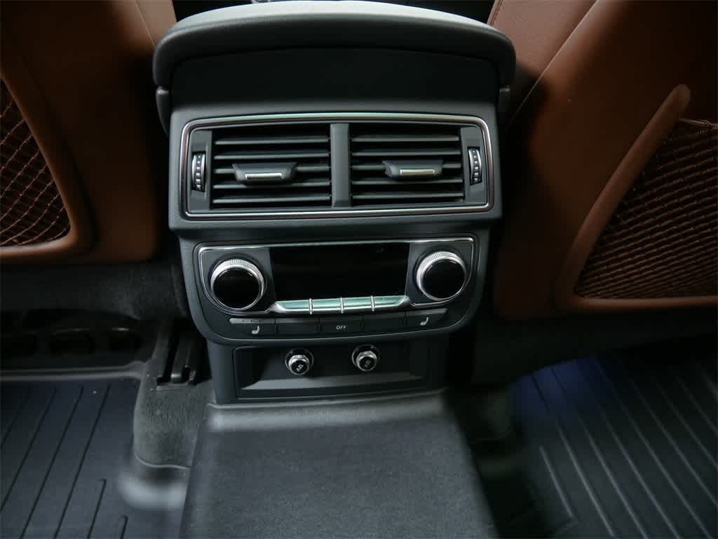 Thumbnail: 2019 Audi Q7 - 14