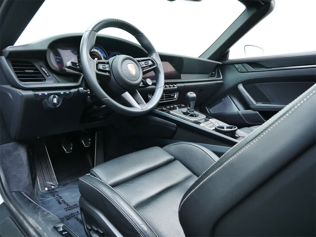 Thumbnail: 2023 Porsche 911 - 4