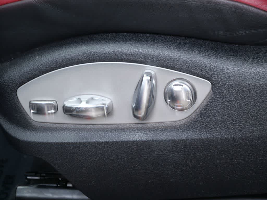 Thumbnail: 2022 Porsche Macan - 12