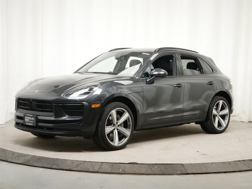 2024 Porsche Macan Base -
                  Minneapolis, MN