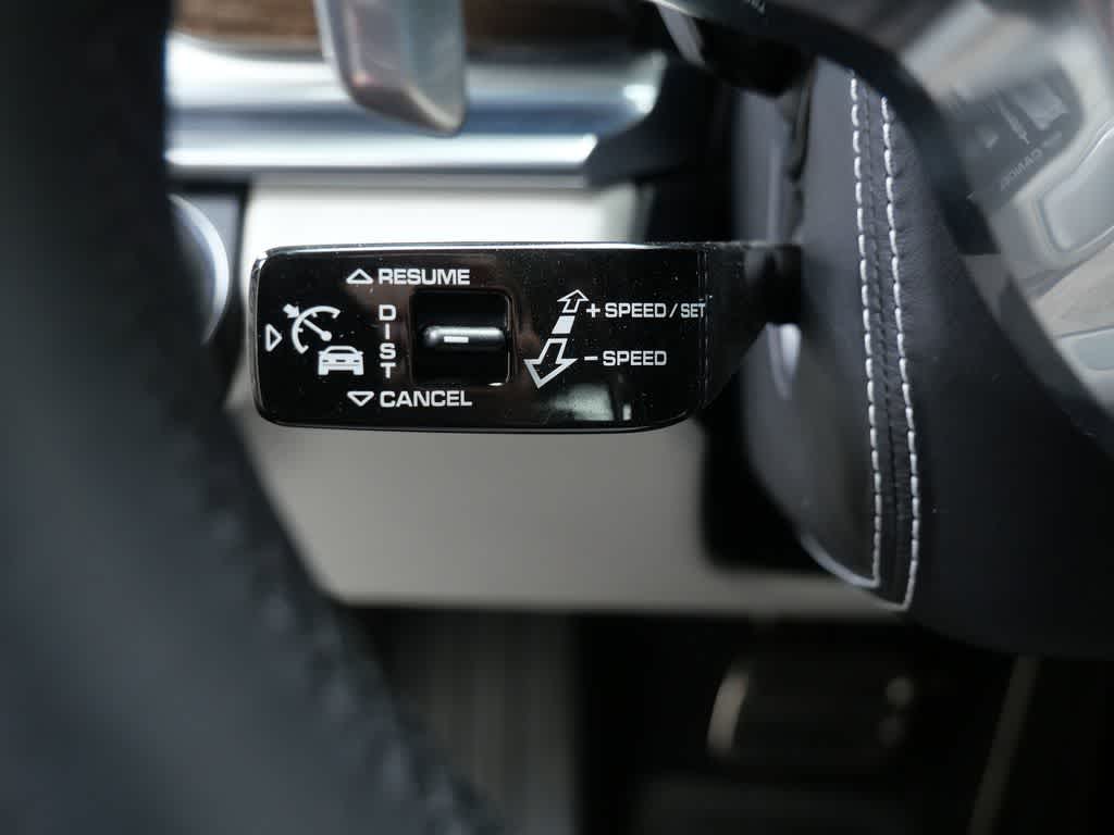 Thumbnail: 2017 Porsche Panamera - 30