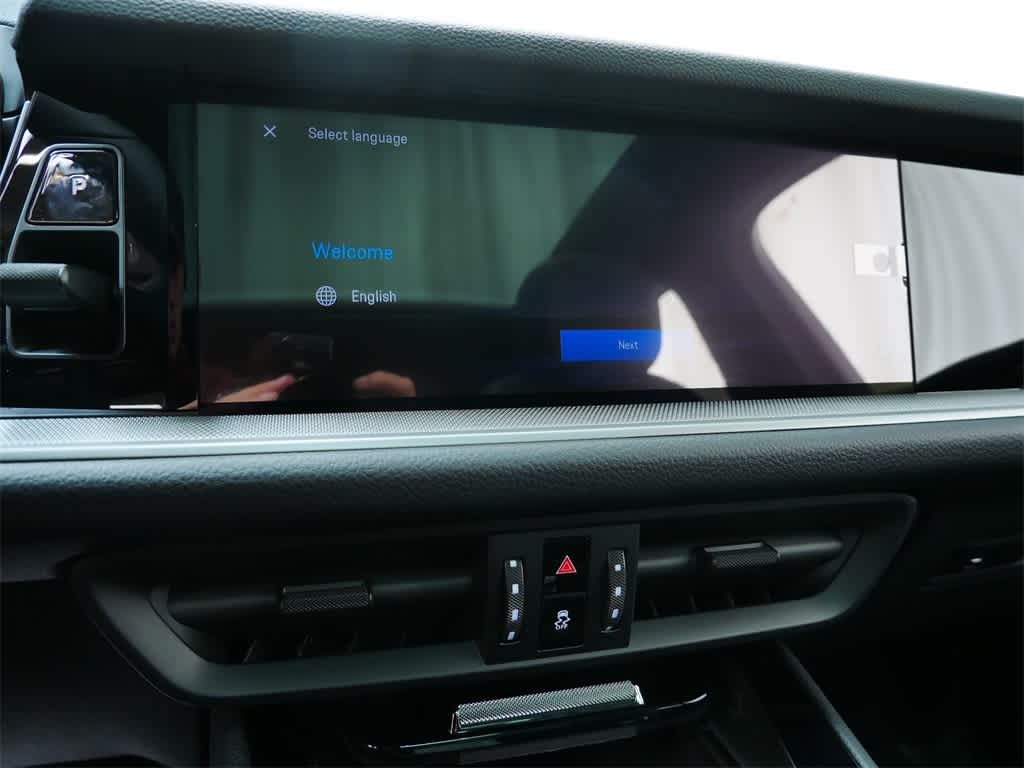 Thumbnail: 2026 Porsche Cayenne - 26