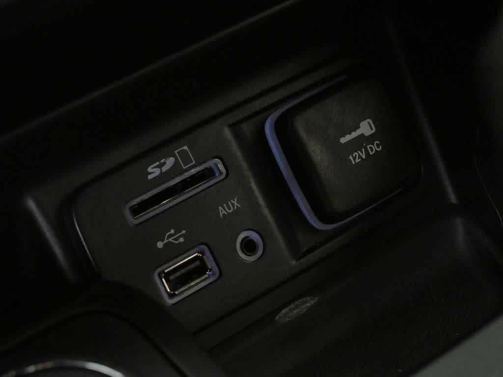 Thumbnail: 2017 Jeep Cherokee - 26