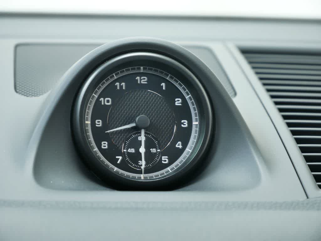 Thumbnail: 2025 Porsche Macan - 24