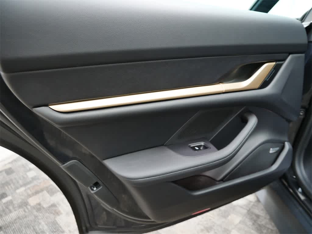 Thumbnail: 2025 Porsche Taycan - 14