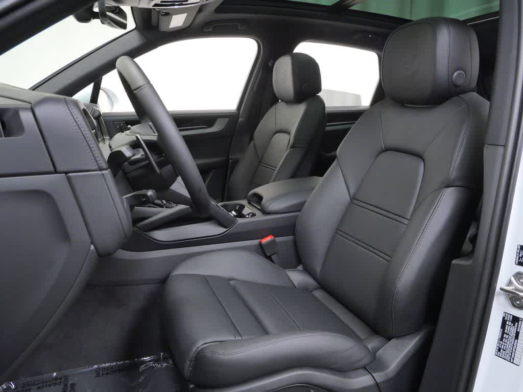 Thumbnail: 2026 Porsche Cayenne - 5