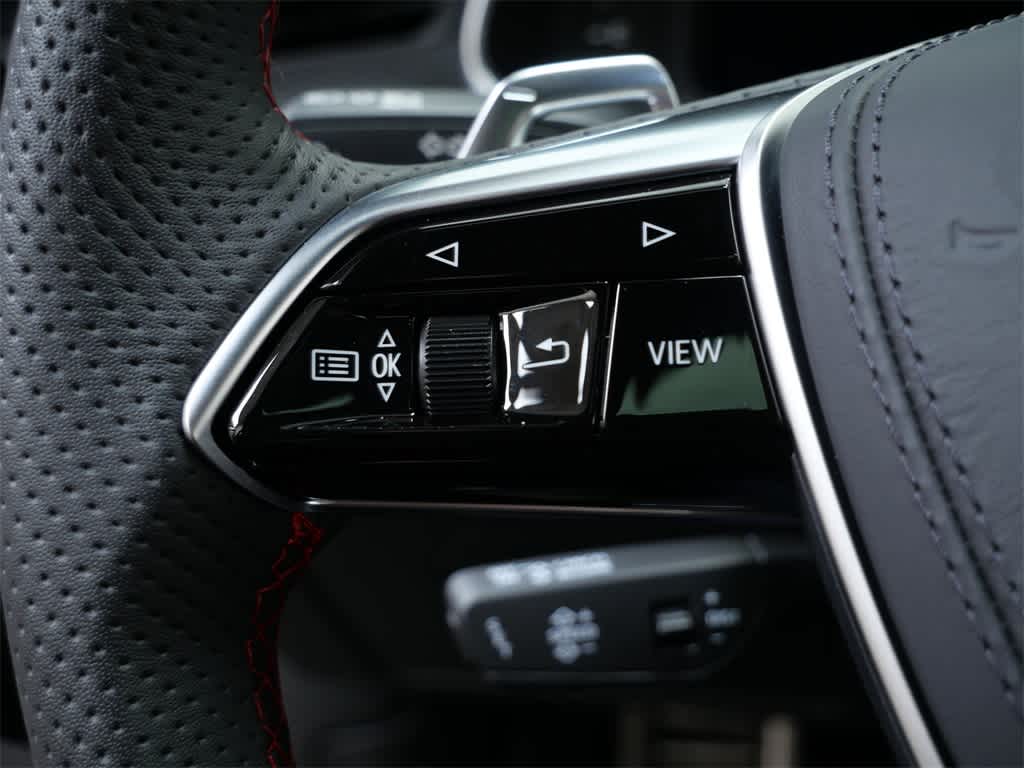 Thumbnail: 2026 Audi RS 6 - 20