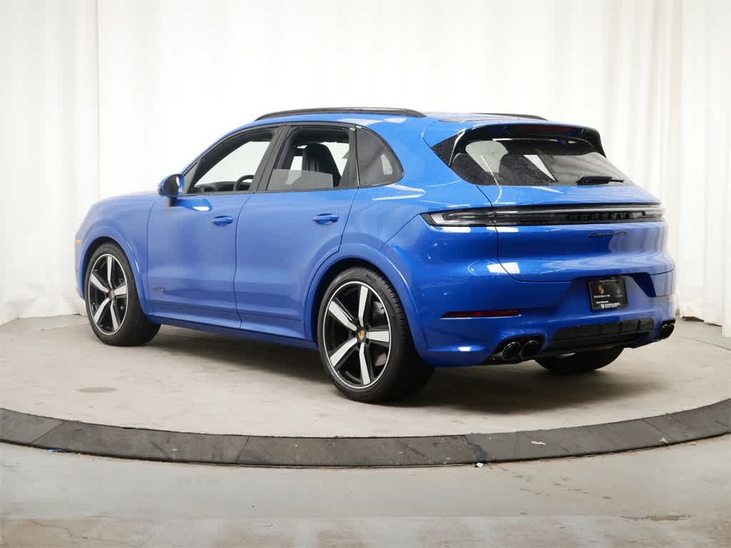 Thumbnail: 2025 Porsche Cayenne - 3