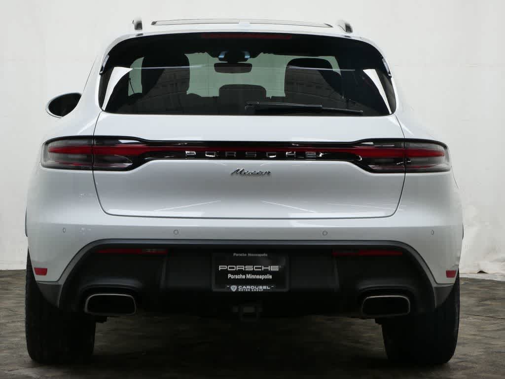 Thumbnail: 2025 Porsche Macan - 6