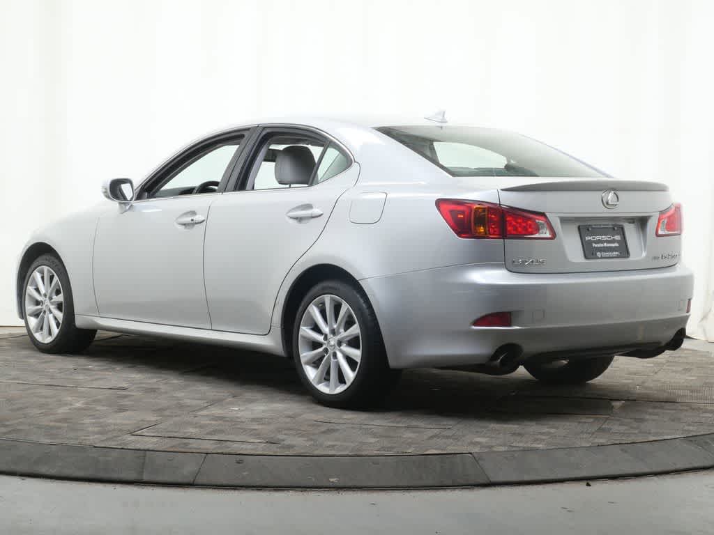 Thumbnail: 2010 Lexus IS - 3