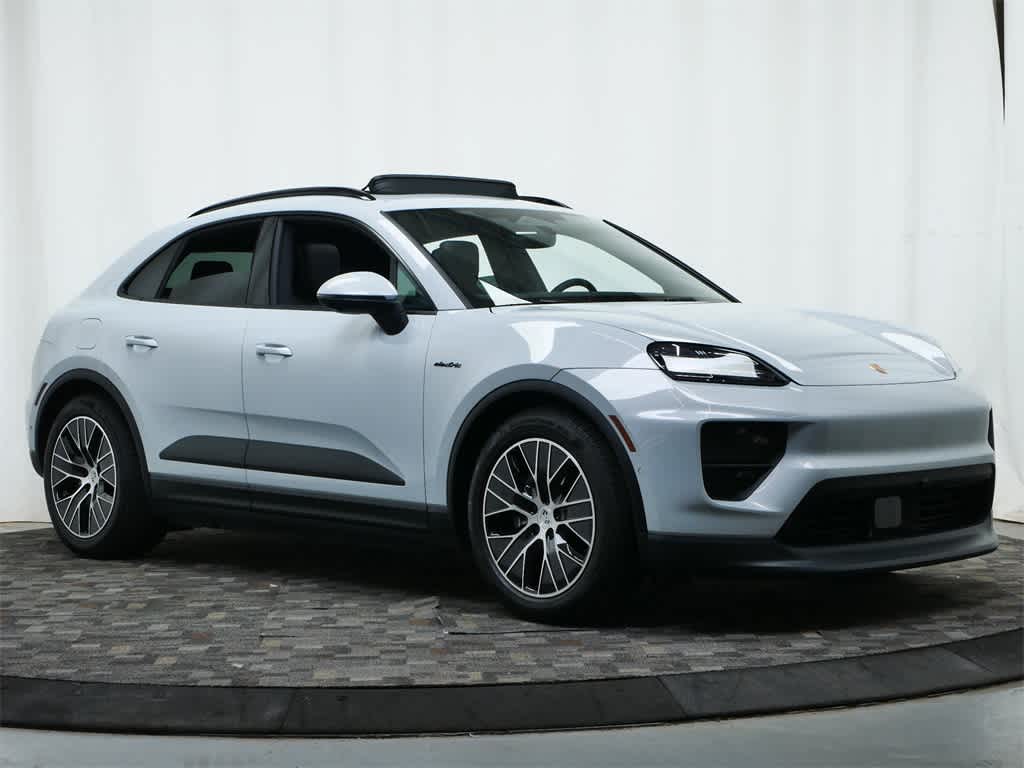 Thumbnail: 2025 Porsche Macan - 9
