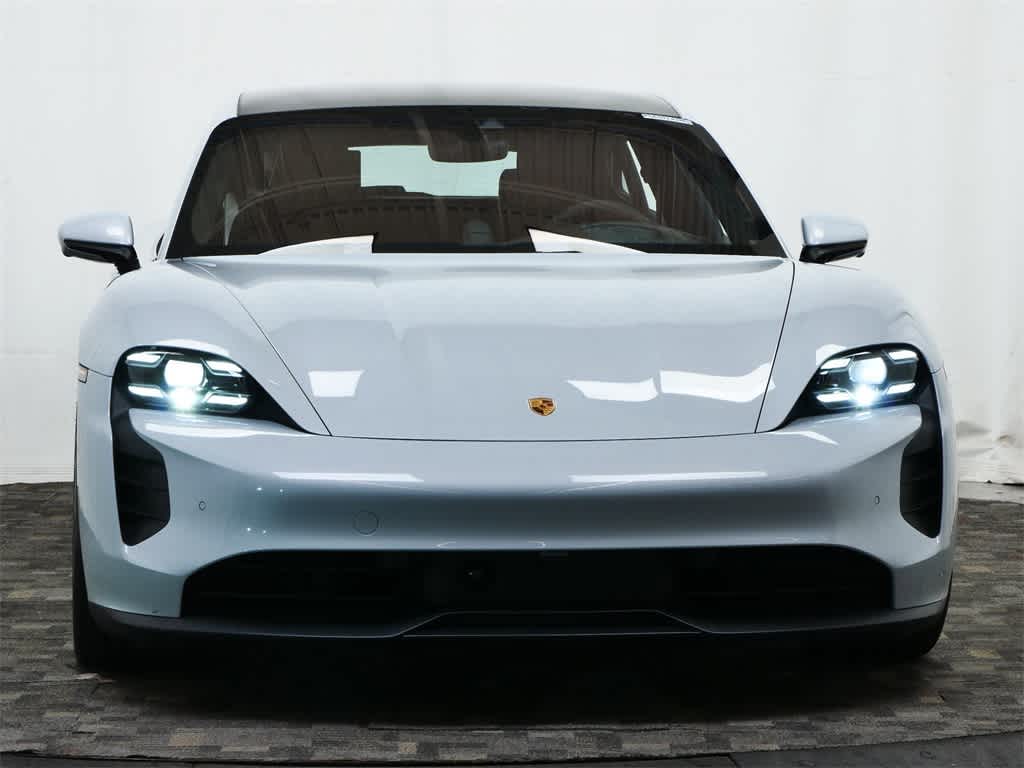 Thumbnail: 2023 Porsche Taycan - 10