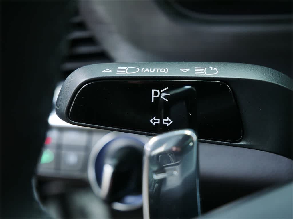 Thumbnail: 2023 Porsche Panamera - 23