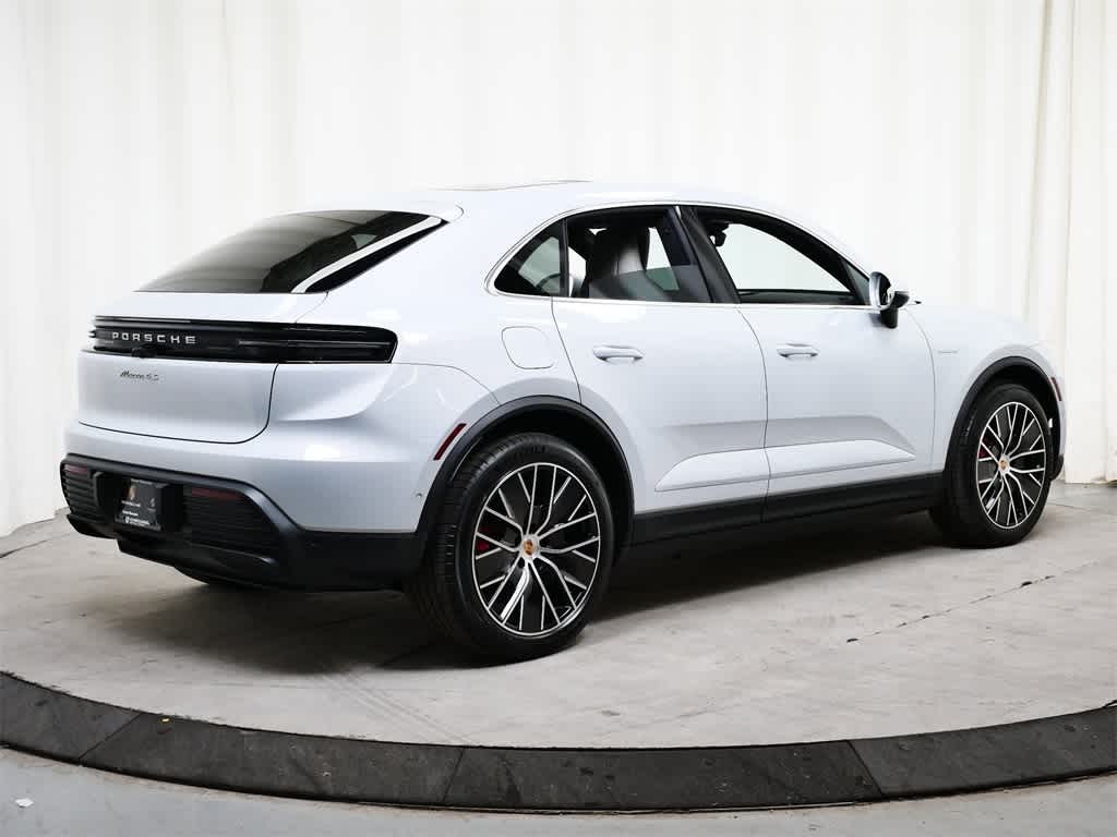 Thumbnail: 2025 Porsche Macan - 7