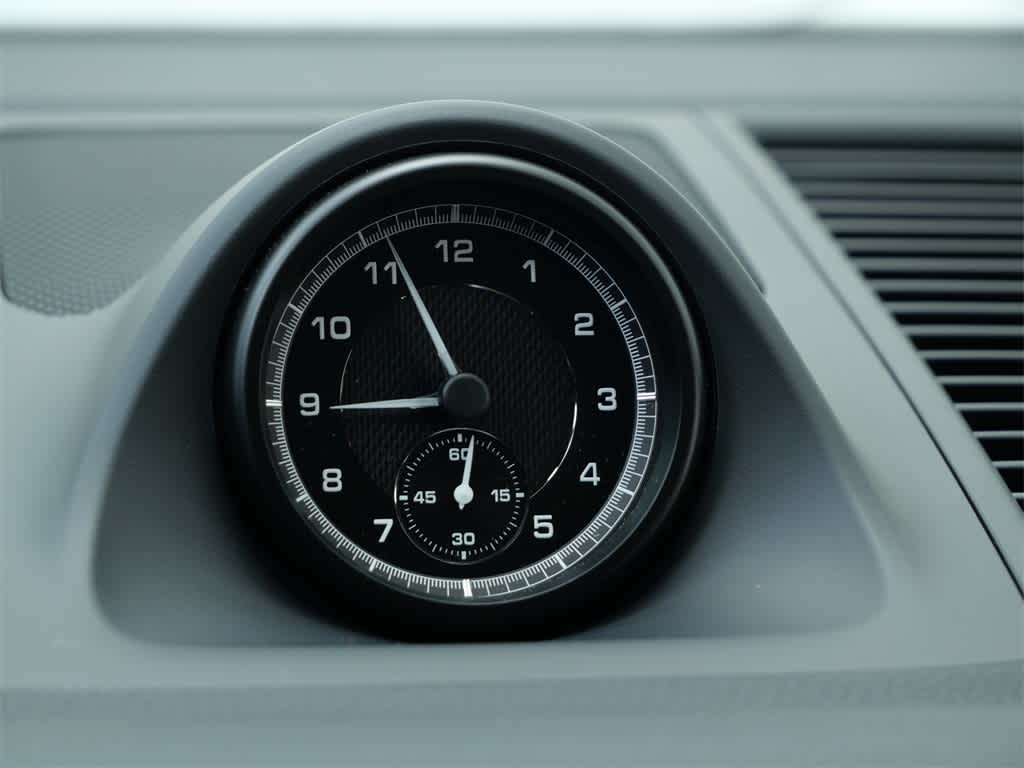 Thumbnail: 2025 Porsche Macan - 26