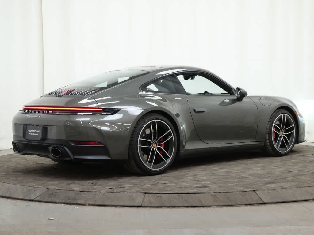 Thumbnail: 2026 Porsche 911 - 7