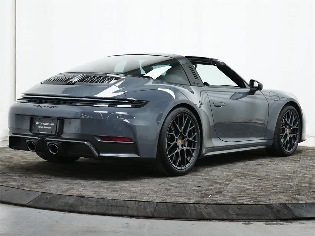 Thumbnail: 2025 Porsche 911 - 7