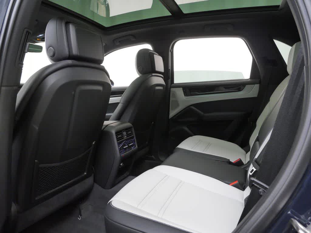 Thumbnail: 2025 Porsche Cayenne - 14