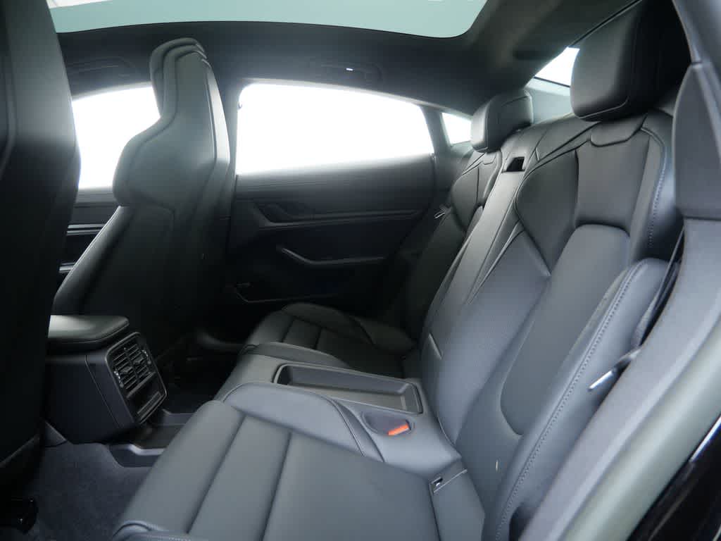 Thumbnail: 2023 Porsche Taycan - 14