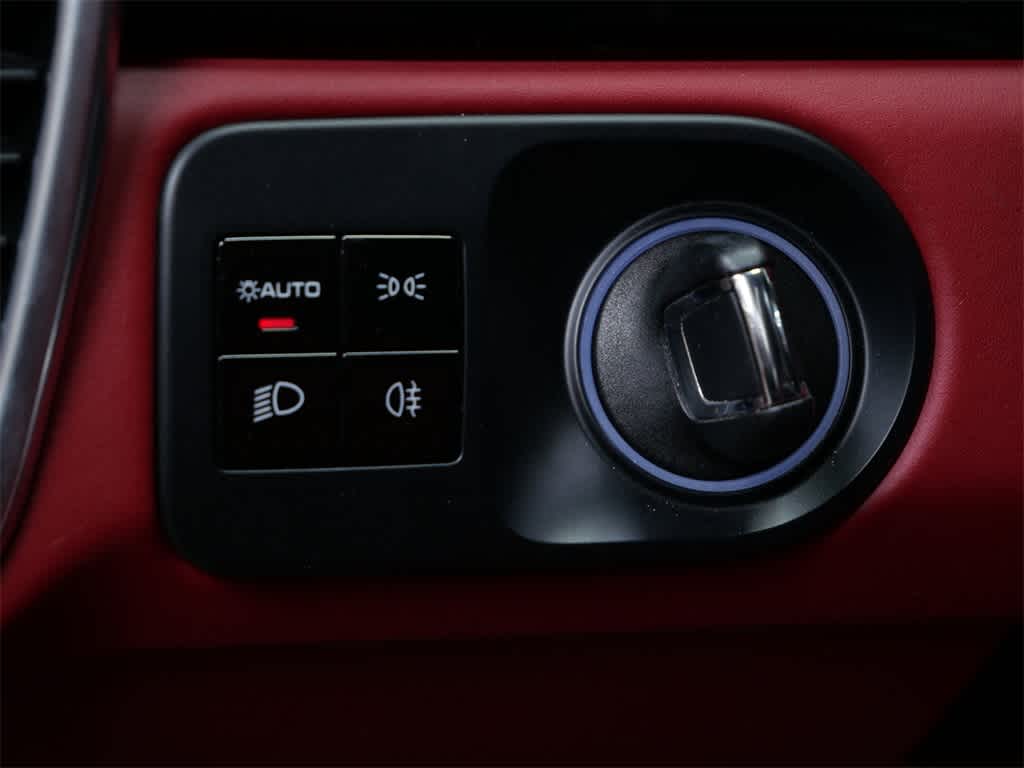 Thumbnail: 2021 Porsche Cayenne - 18