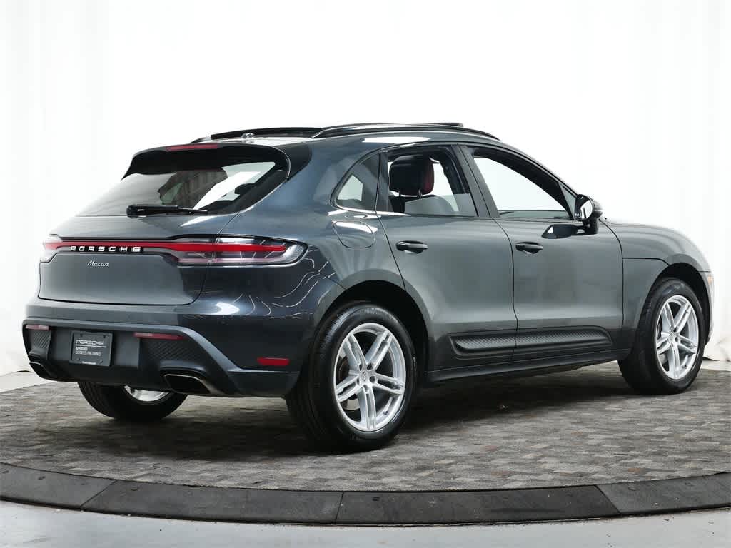 Thumbnail: 2023 Porsche Macan - 7