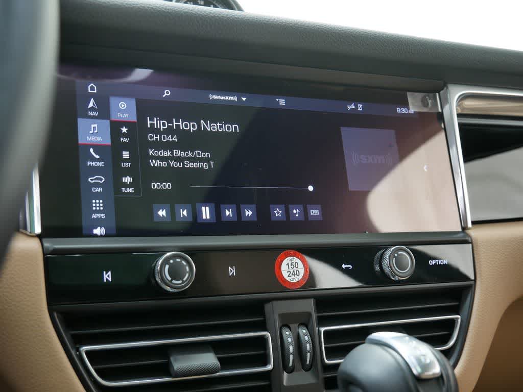 Thumbnail: 2025 Porsche Macan - 28