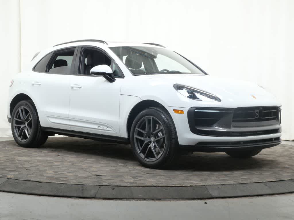 Thumbnail: 2026 Porsche Macan - 9