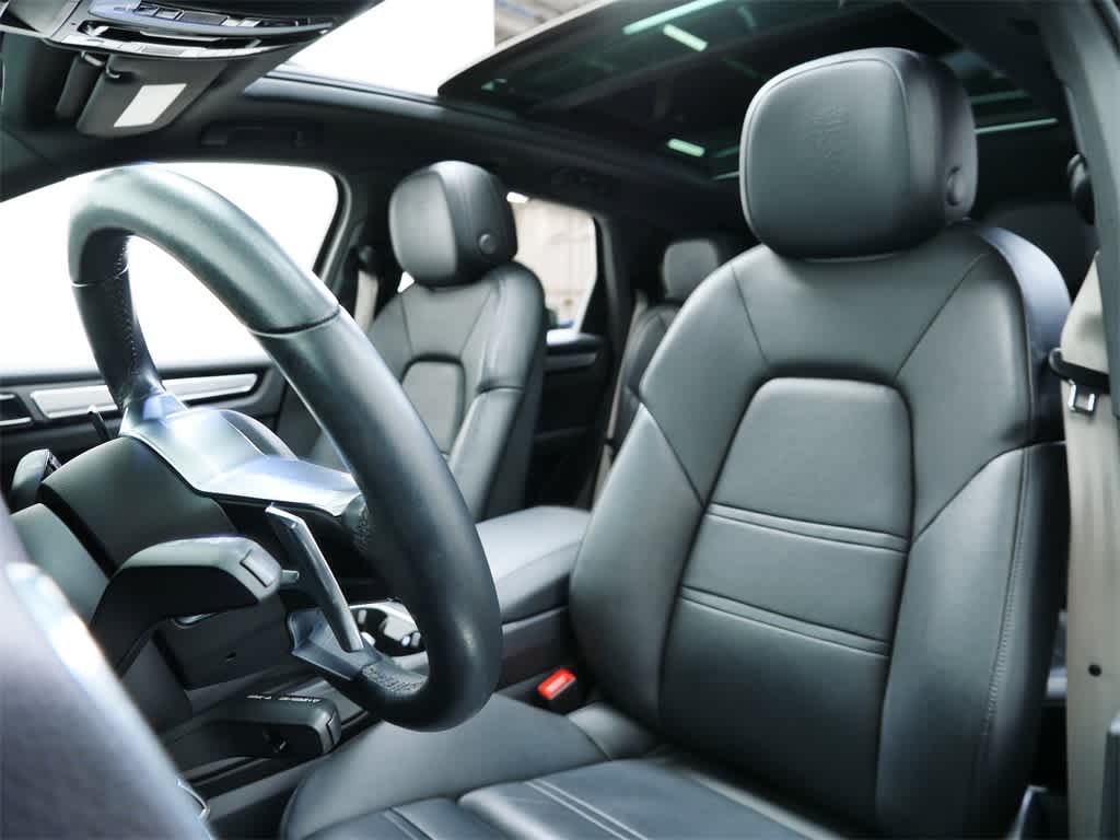 Thumbnail: 2023 Porsche Cayenne - 5