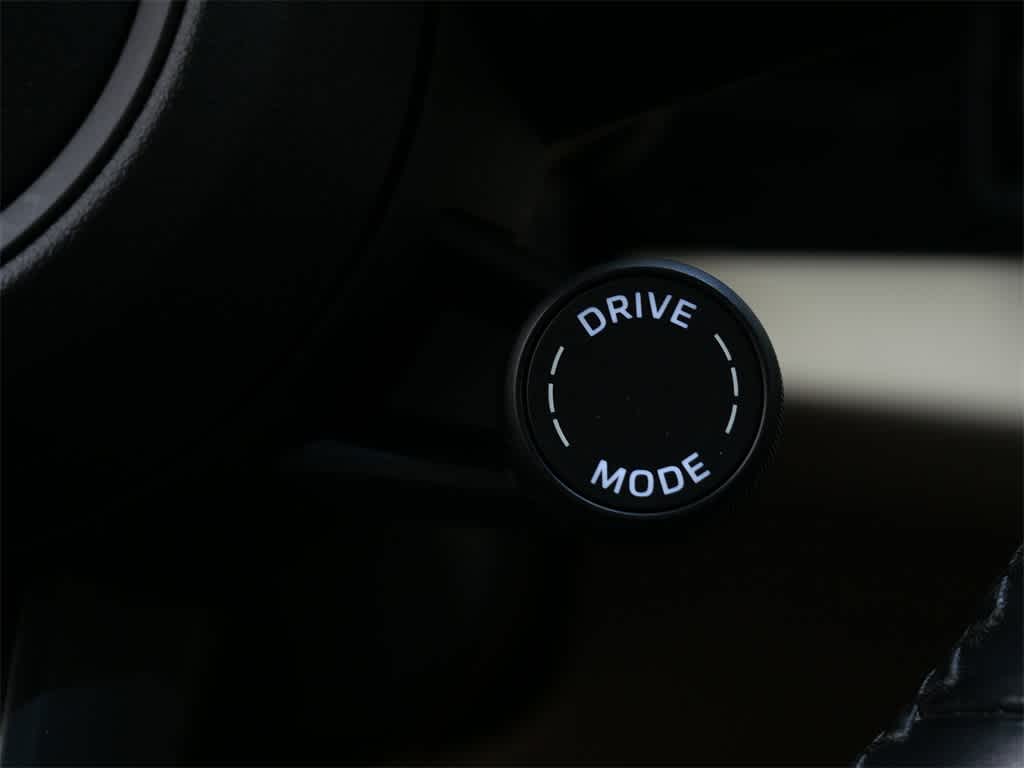 Thumbnail: 2022 Porsche Taycan - 19