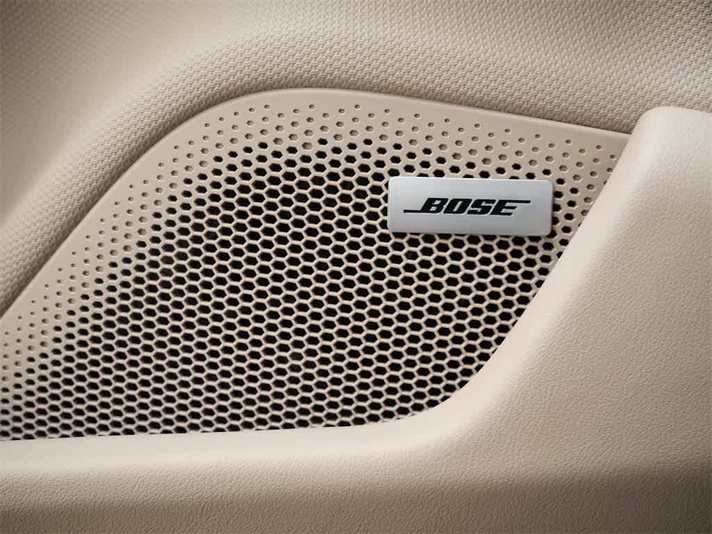 Thumbnail: 2022 Porsche Taycan - 16