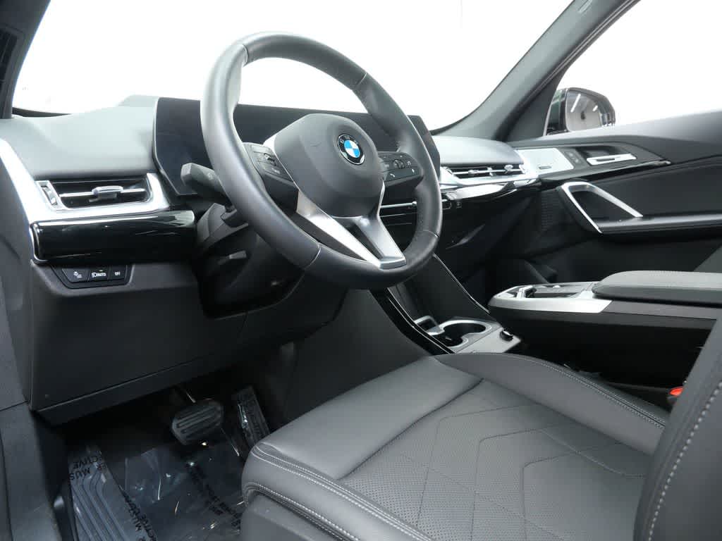 Thumbnail: 2023 BMW X1 - 4
