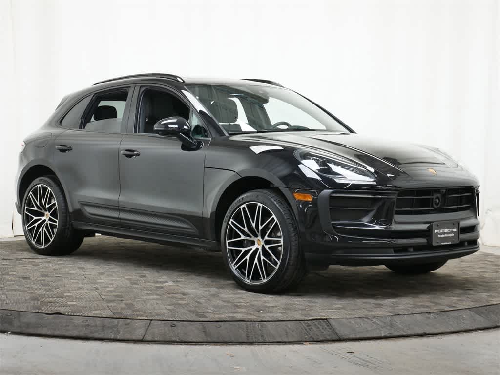 Thumbnail: 2025 Porsche Macan - 9