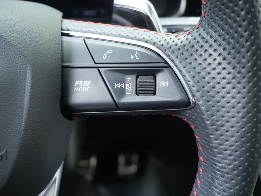 Thumbnail: 2021 Audi RS Q8 - 21