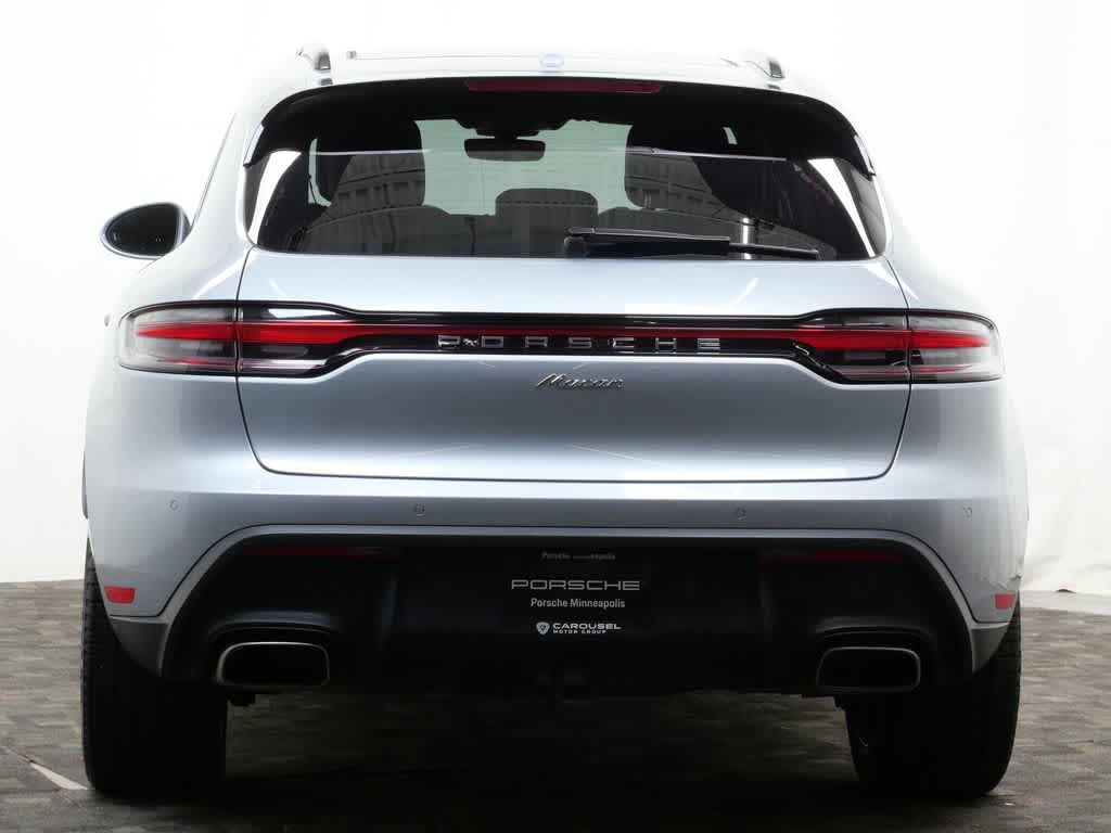 Thumbnail: 2022 Porsche Macan - 6