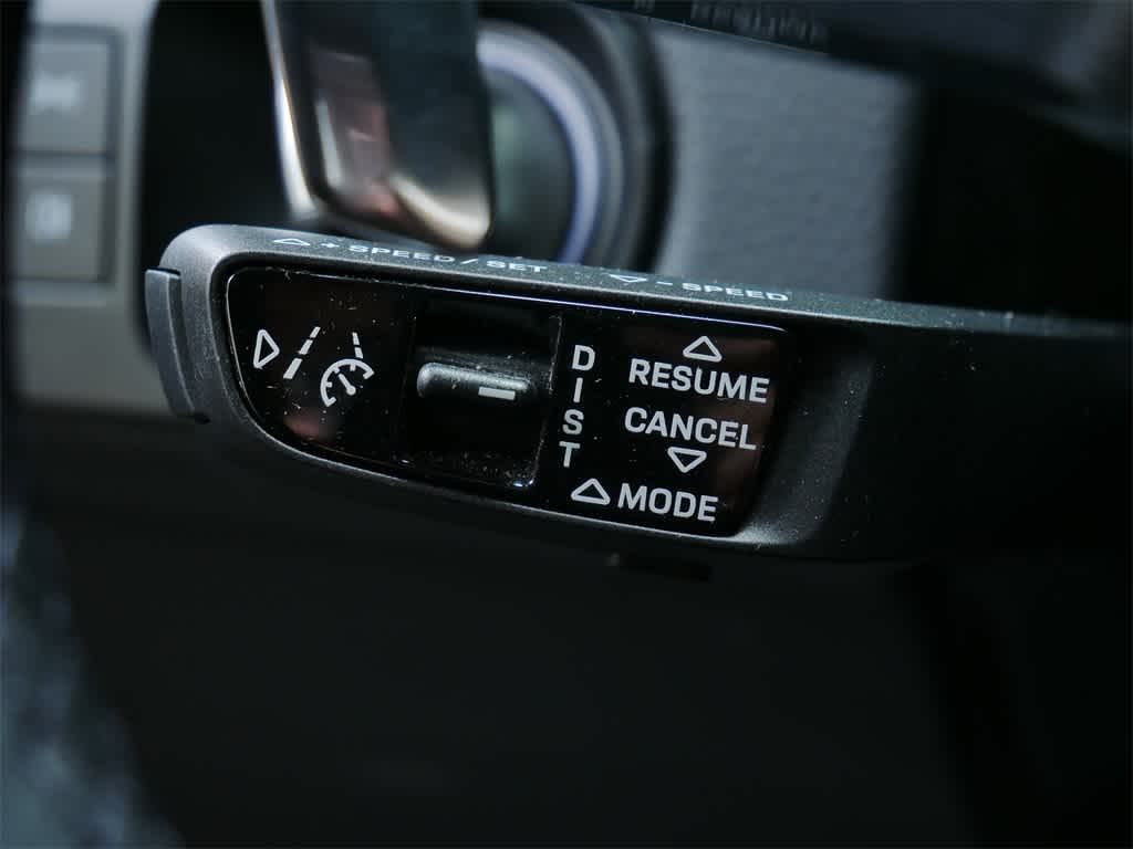 Thumbnail: 2023 Porsche Cayenne - 22