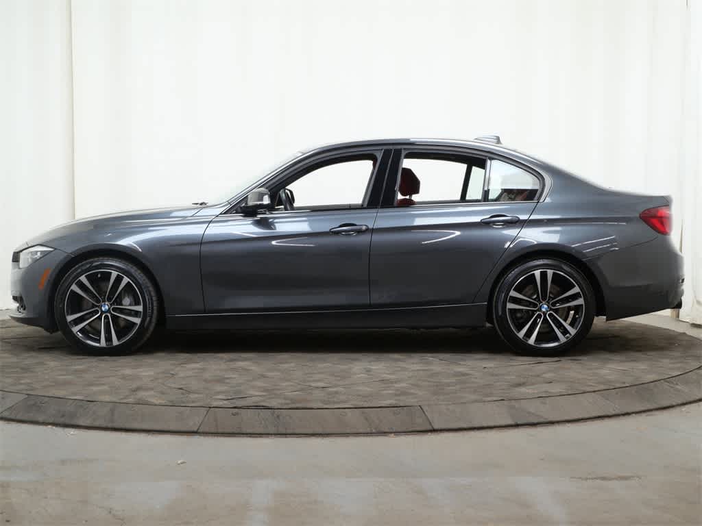 Thumbnail: 2018 BMW 3 Series - 2