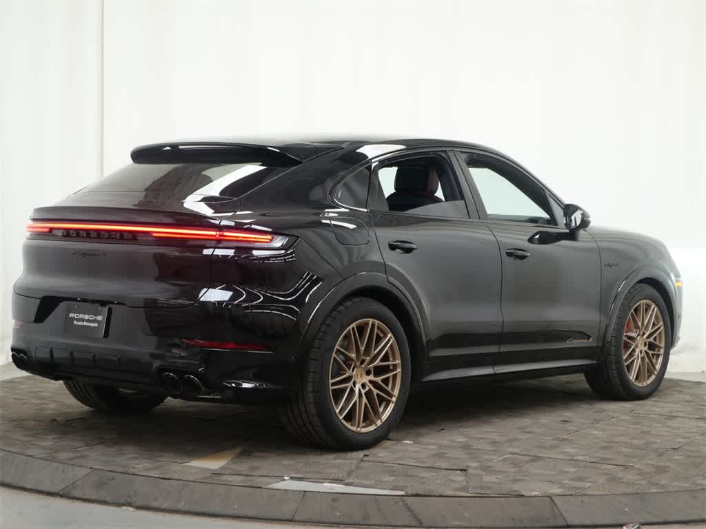 Thumbnail: 2025 Porsche Cayenne - 7