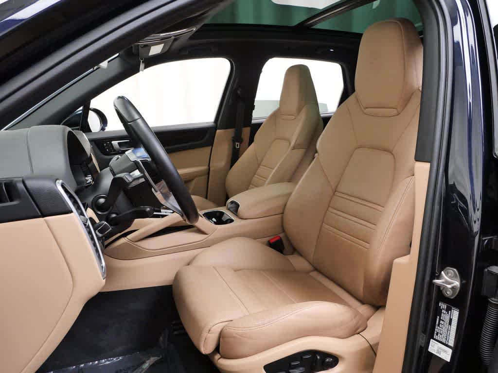 Thumbnail: 2023 Porsche Cayenne - 5