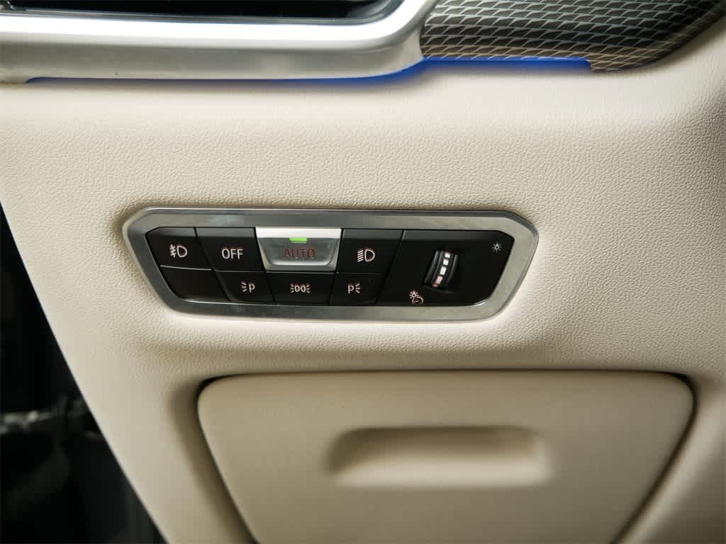 Thumbnail: 2021 BMW X5 - 18