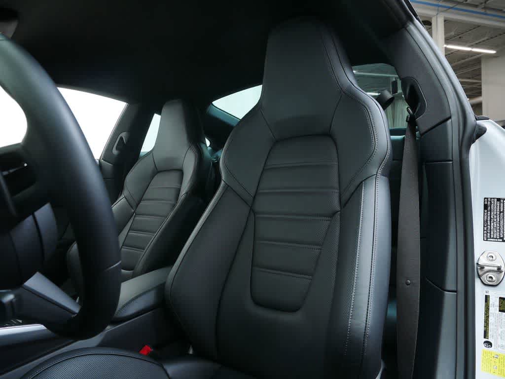 Thumbnail: 2025 Porsche 911 - 5