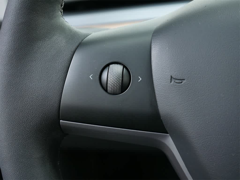 Thumbnail: 2023 Tesla Model Y - 22