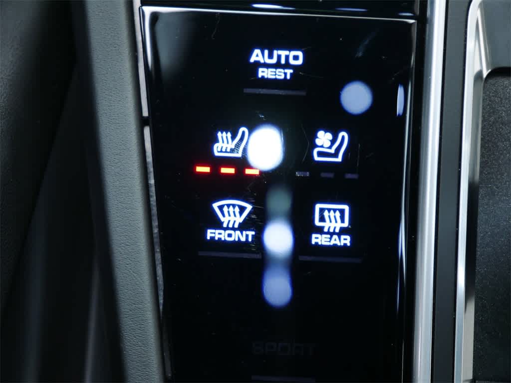 Thumbnail: 2023 Porsche Cayenne - 28