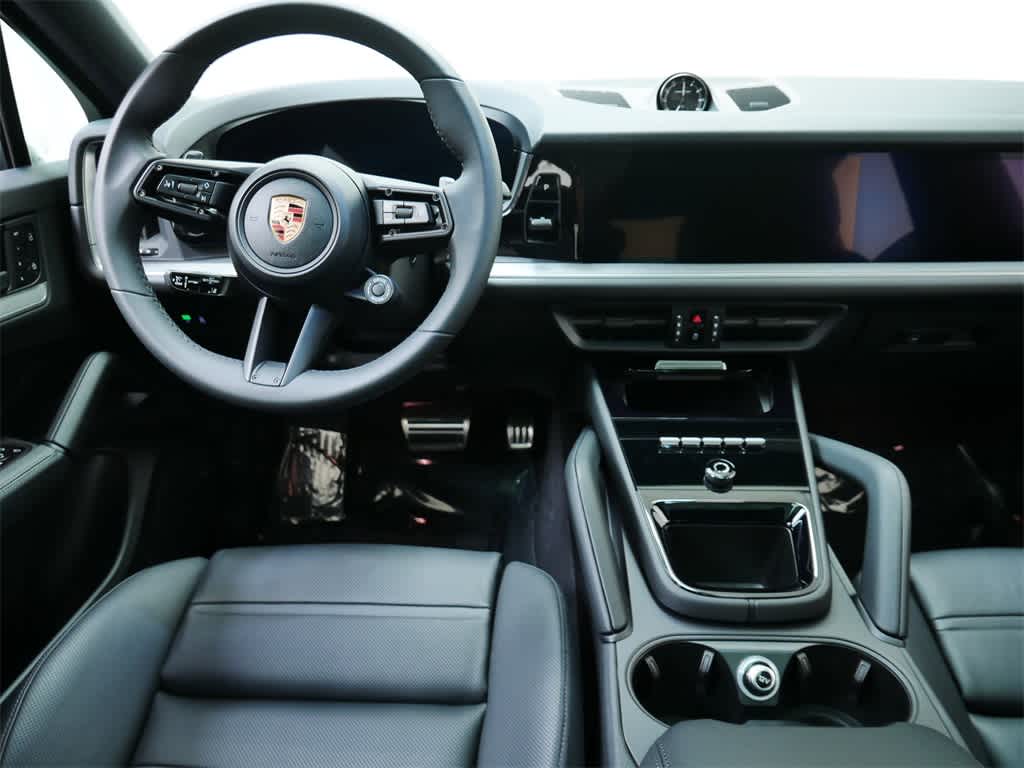 Thumbnail: 2026 Porsche Macan - 16