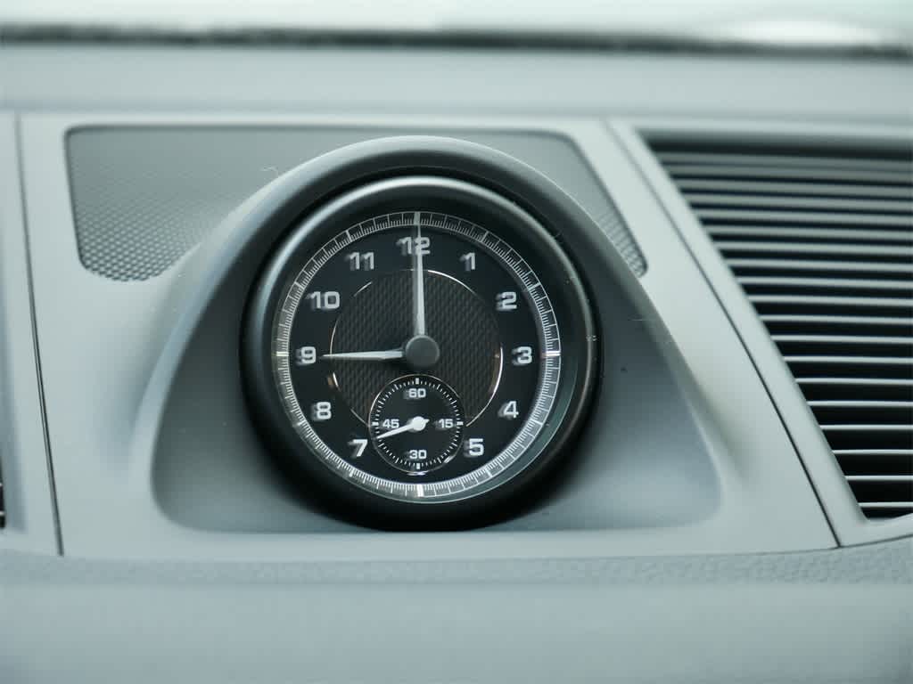 Thumbnail: 2025 Porsche Macan - 24