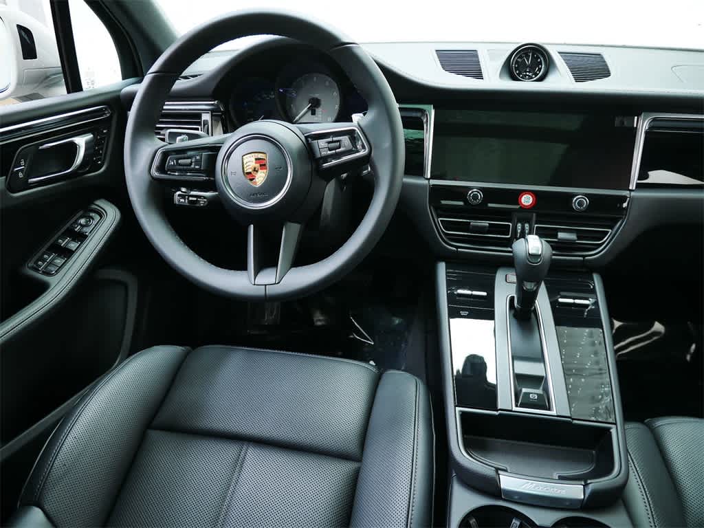 Thumbnail: 2026 Porsche Macan - 16