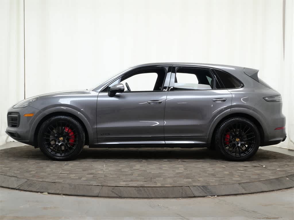 Thumbnail: 2023 Porsche Cayenne - 2