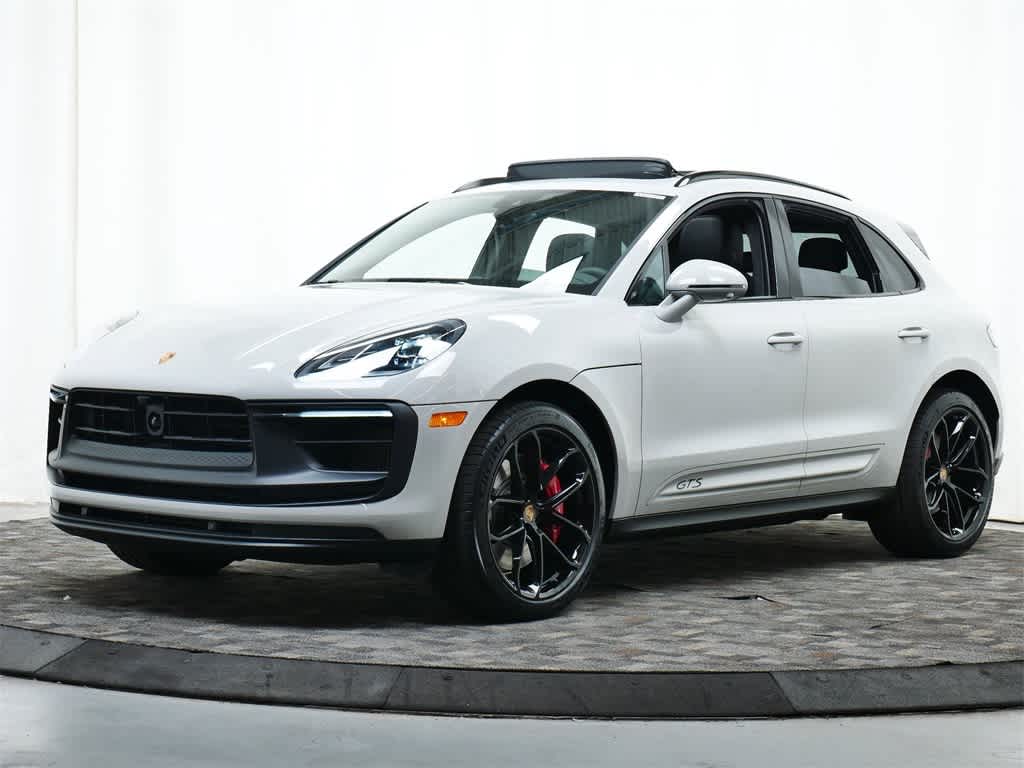 Thumbnail: 2025 Porsche Macan - 1