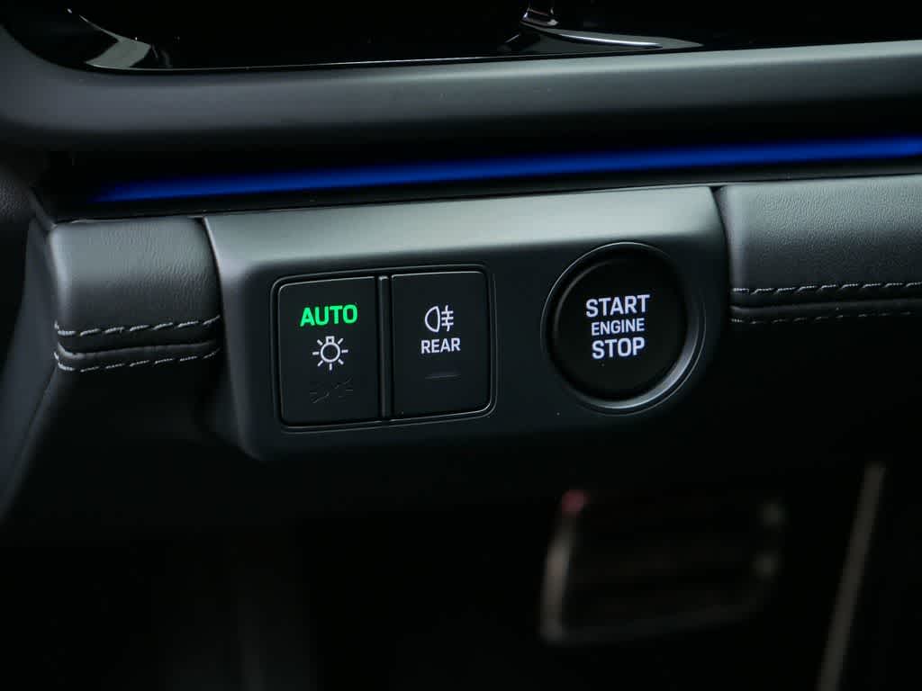 Thumbnail: 2026 Porsche Panamera - 18